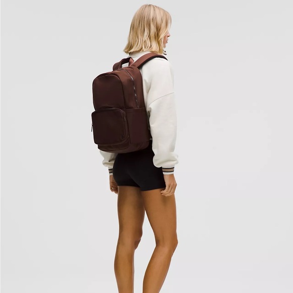 Lululemon Everywhere Backpack 22L Metal Hardware- Lava Cake/Sheer Oak/Gunmetal - Picture 2 of 7